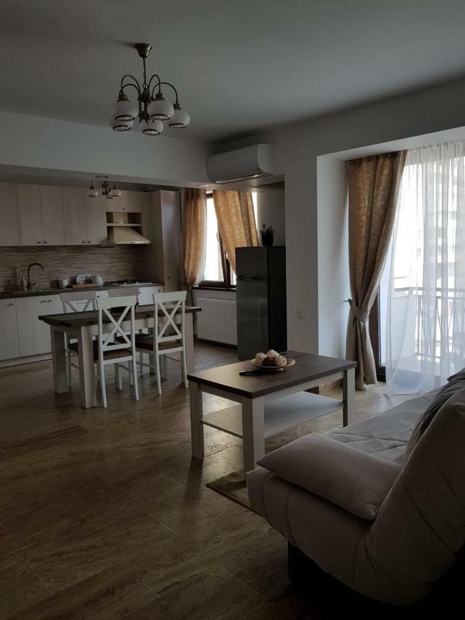 Apartament 2 Camere Ultracentral Râmnicu Vâlcea Eksteriør billede