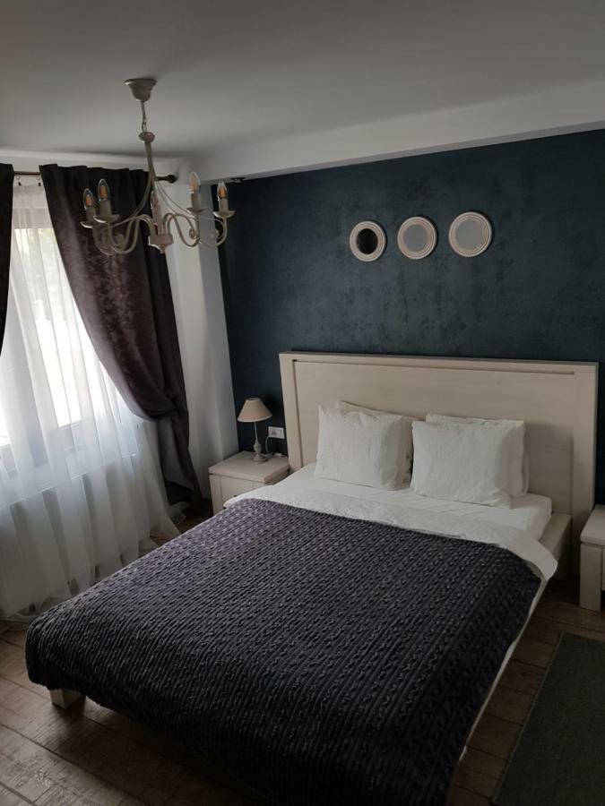 Apartament 2 Camere Ultracentral Râmnicu Vâlcea Eksteriør billede